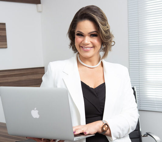 Presidente, sua voz tem Poder! Aprimore sua comunicação com Évila Carrera no 1º Encontro de Câmaras da Bahia